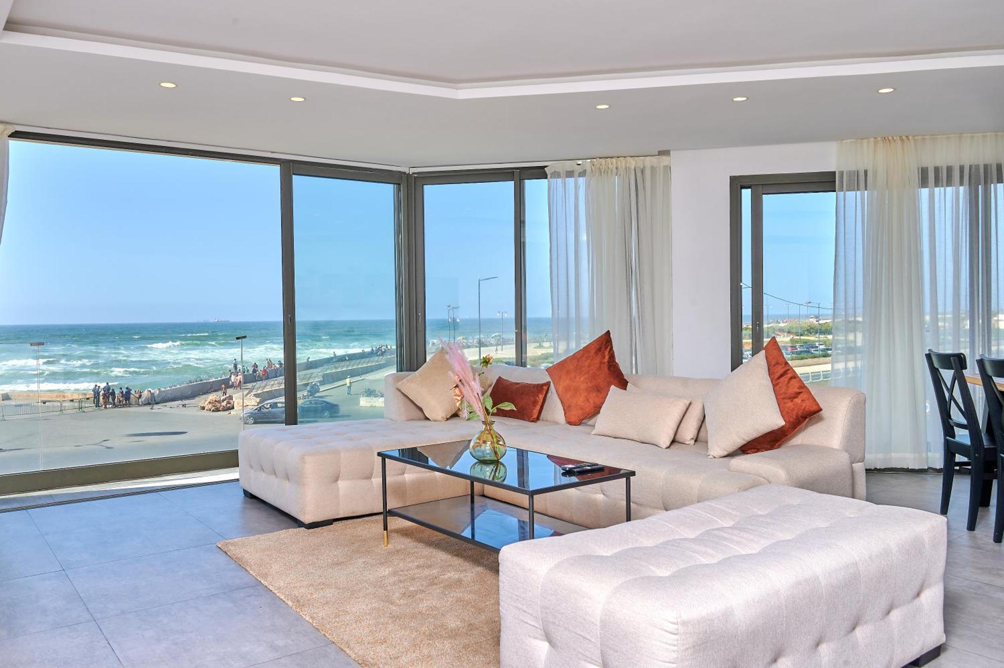 Appartement Sea View-mosquée Hassan Ii- By Casakhemsa